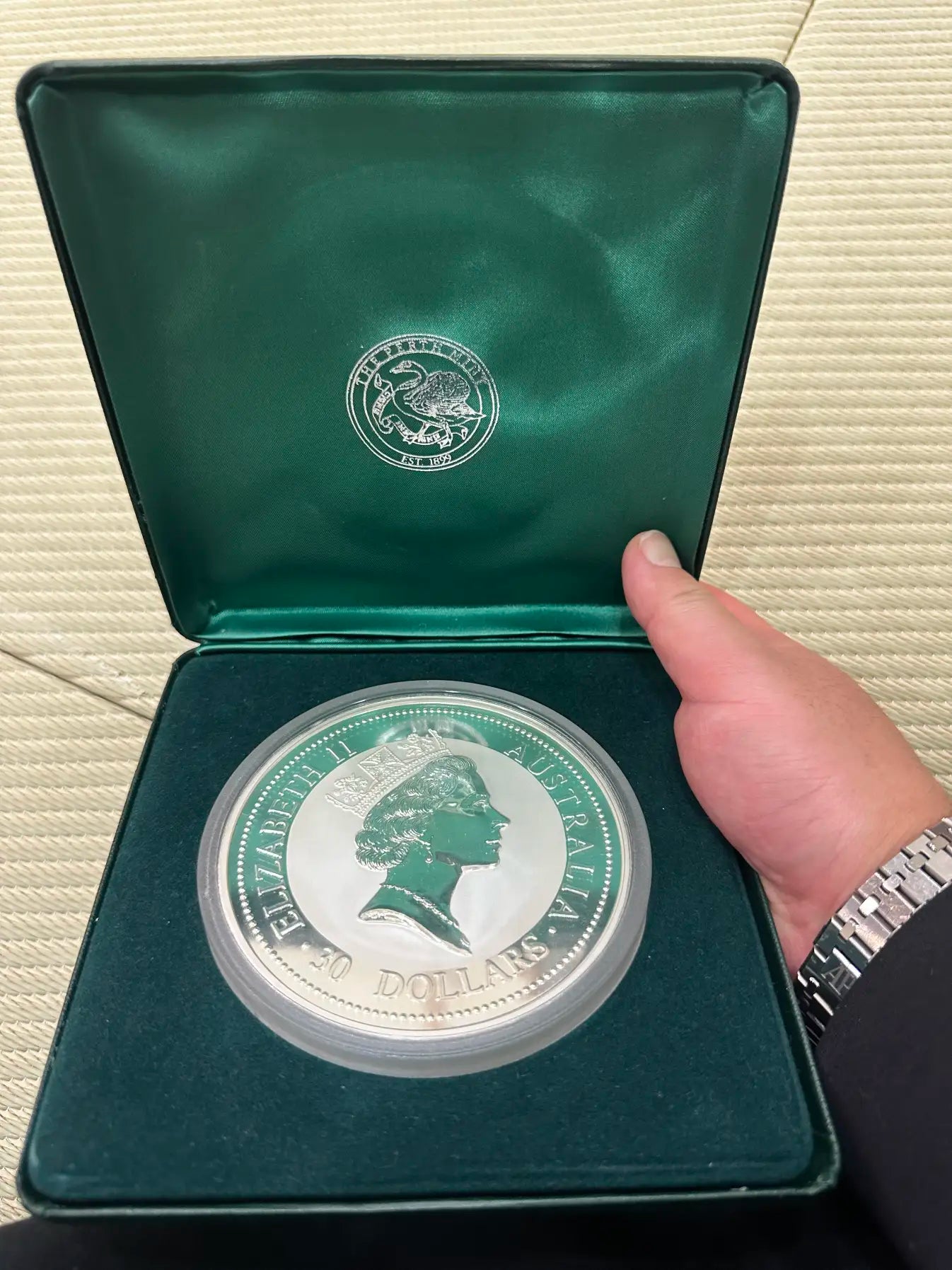 1995 Australian Kookaburra /One Kookaburra On Branch/1000g