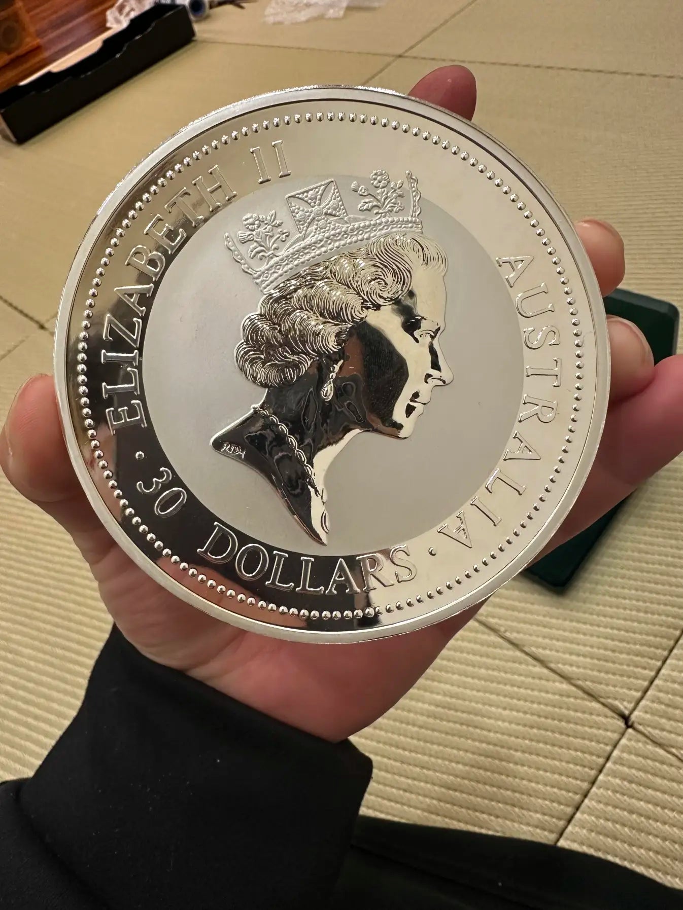 1995 Australian Kookaburra /One Kookaburra On Branch/1000g